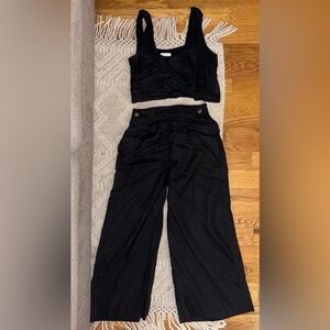 Free the Label Size M Linen Black Set